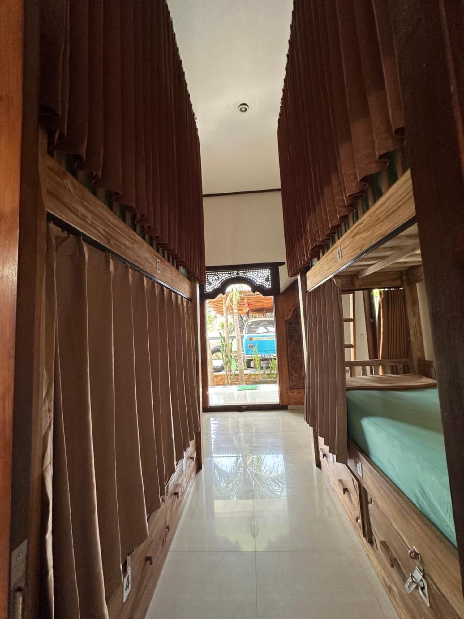 Lembongan Hostel Nusa Lembongan Exteriér fotografie