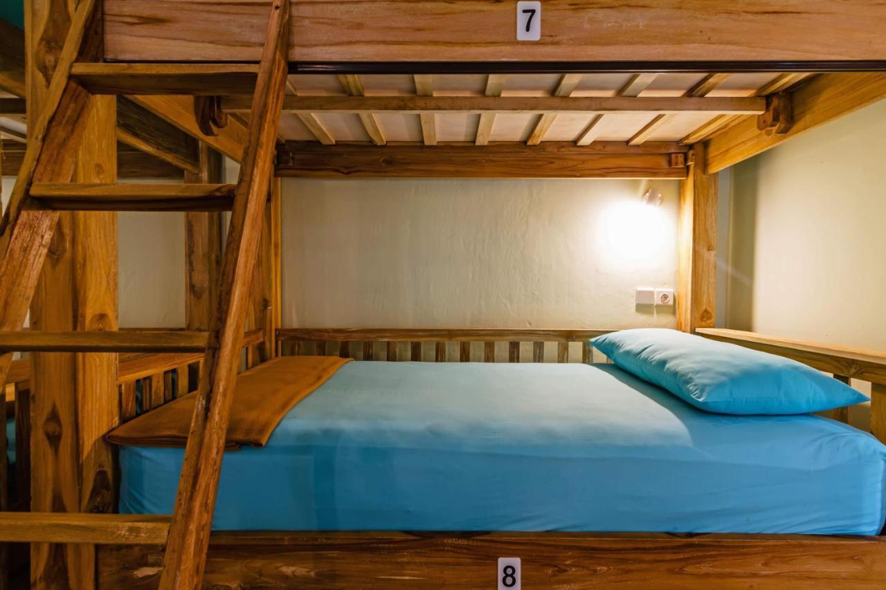 Lembongan Hostel Nusa Lembongan Exteriér fotografie